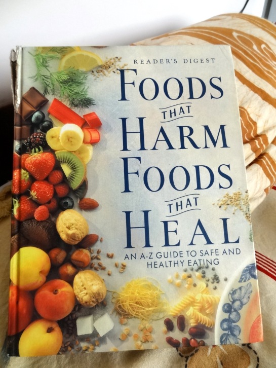 A Reader's Digest Collectible - Foods that harm, Foods that heal